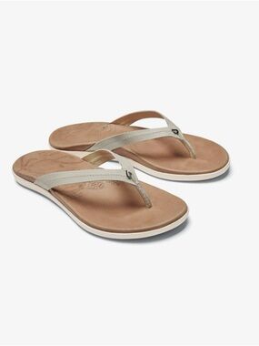 Olukai Womens Honu Tapa Golden Sand Size 9